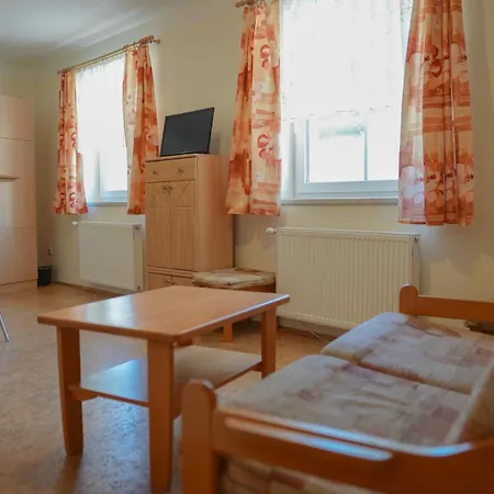 Lékařský Dům Apartamento *