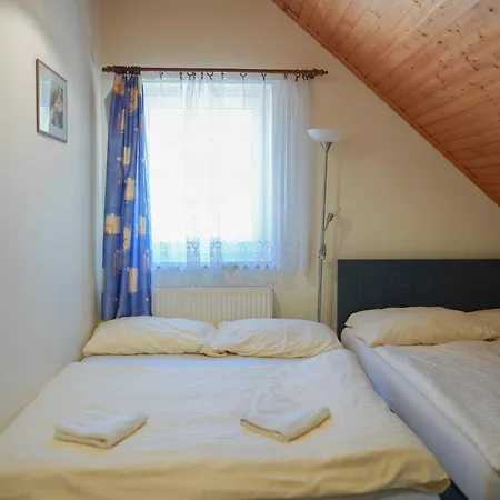 Lékařský Dům Apartamento *